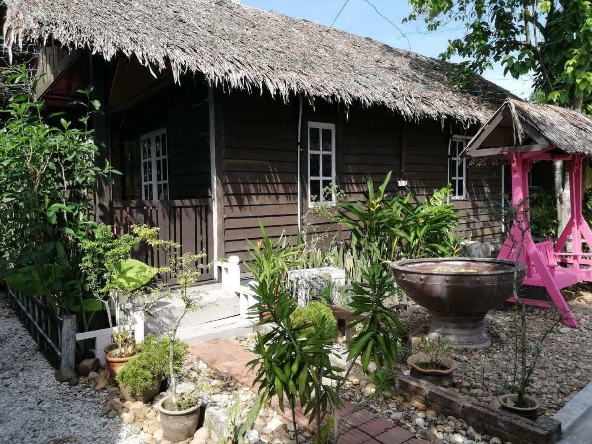 Mykampung Chalet Hotel Ipoh Ngoại thất bức ảnh