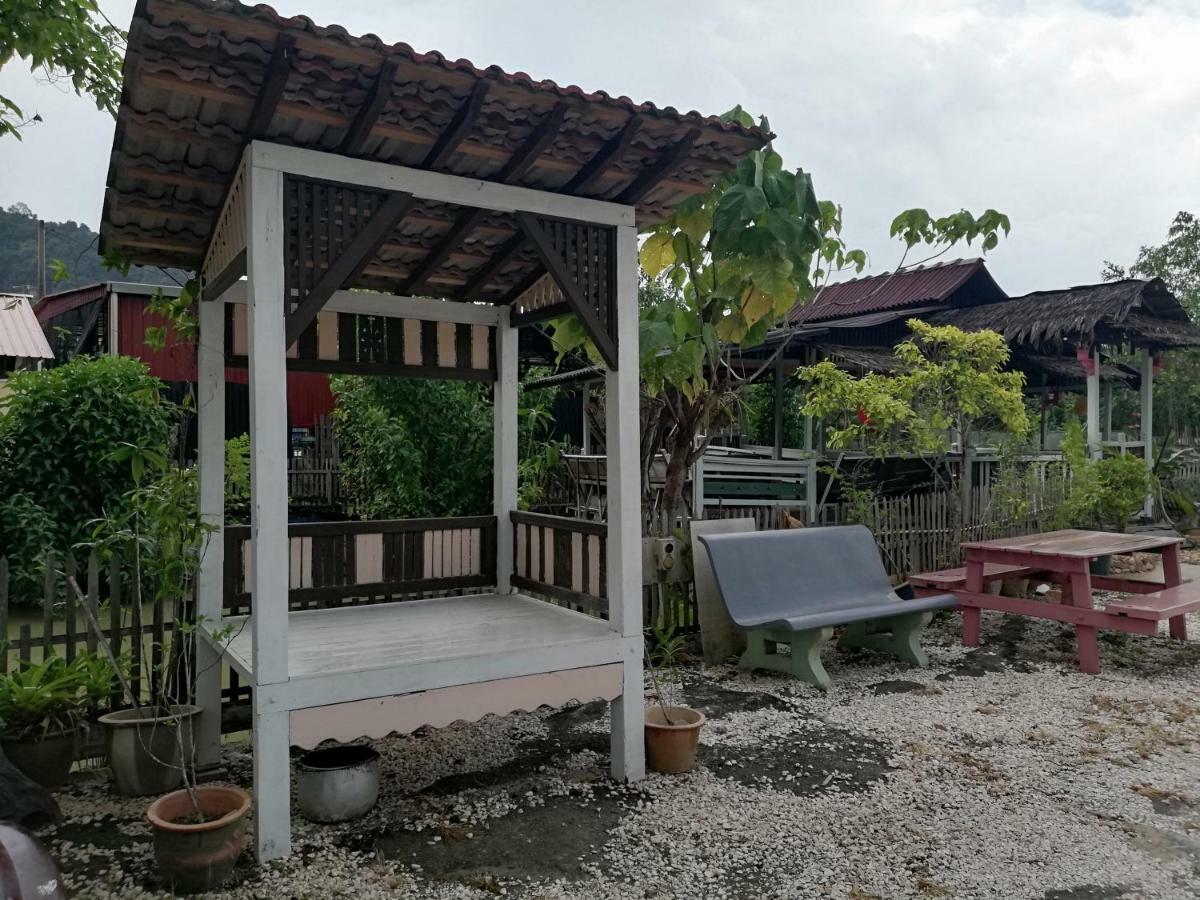 Mykampung Chalet Hotel Ipoh Ngoại thất bức ảnh